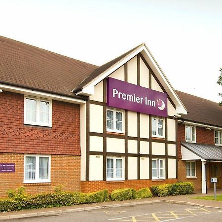 קרואולי Premier Inn London Gatwick Airport East מראה חיצוני תמונה